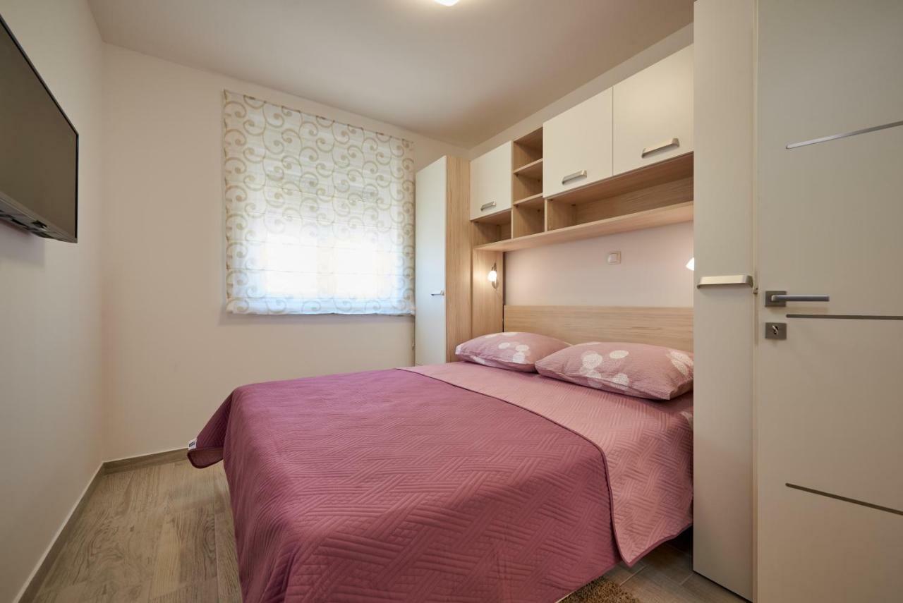 Апартаменти Apartman Jakov Трогір Екстер'єр фото
