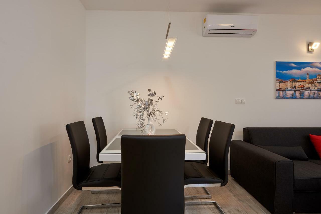 Апартаменти Apartman Jakov Трогір Екстер'єр фото