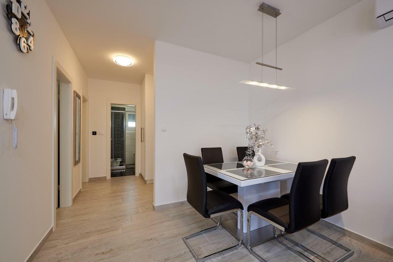 Апартаменти Apartman Jakov Трогір Екстер'єр фото