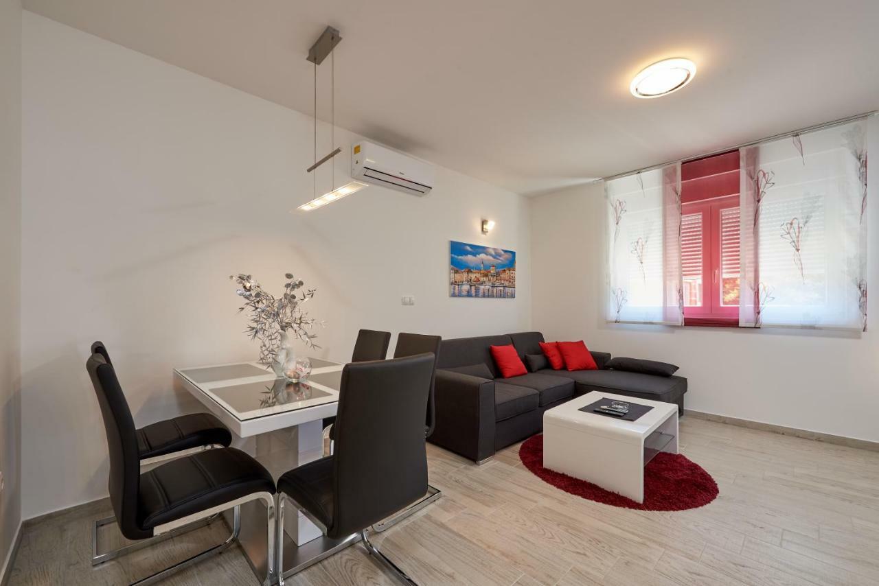 Апартаменти Apartman Jakov Трогір Екстер'єр фото