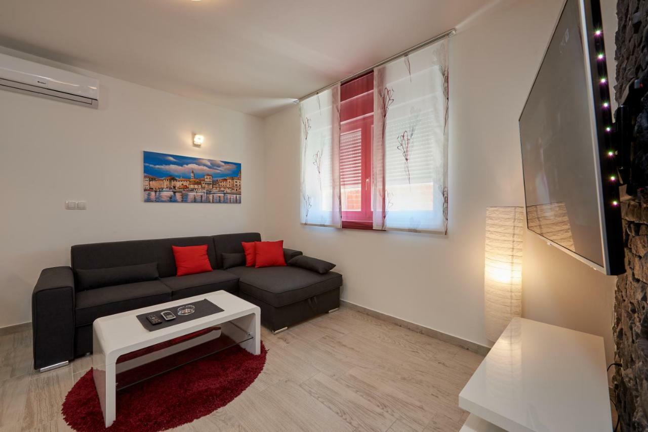 Апартаменти Apartman Jakov Трогір Екстер'єр фото